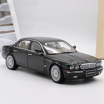 1/18 ジャガーXJ Amazon.co.jp: ミニチュアカー スケール 1/18 ジャガー XJ X350